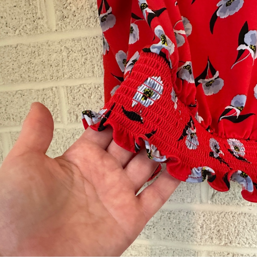 Ann Taylor Red Floral V Neck Balloon Blouse | Women’s MP - Picture 3 of 7